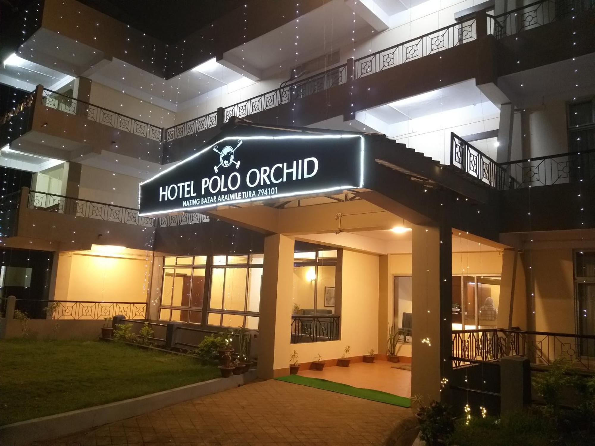 Polo Tura Hotel Экстерьер фото