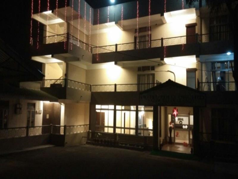 Polo Tura Hotel Экстерьер фото